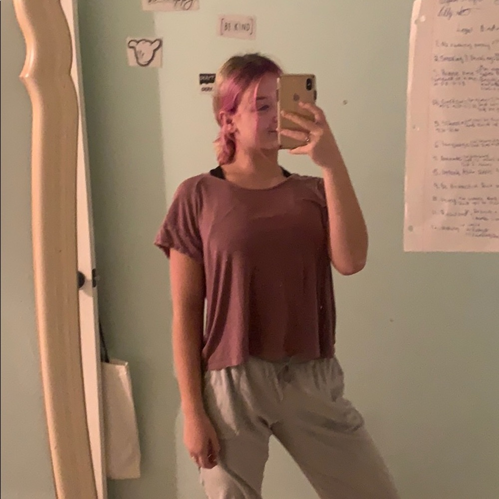 Purple L T shirt - Picture 4 of 4